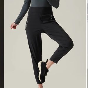 Athleta Leggings Size Medium Like New!